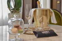 The Unique Brera Suites - Pensions