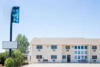 Super 8 by Wyndham Lewistown Hotel a 