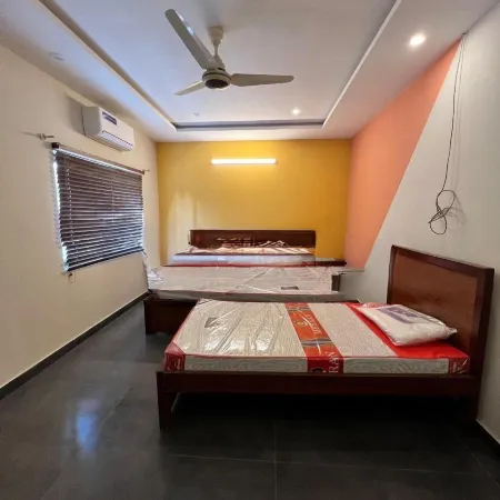 Professional Lahore Hostels
