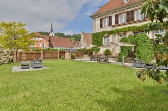 前教區長阿爾伯特史懷哲酒店