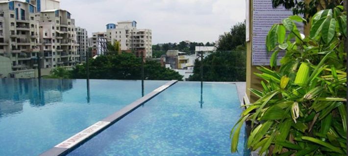 Royal Orchid Central, Pune Hotel di Pune