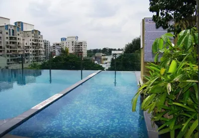 Royal Orchid Central, Pune Hotels near Victoria Gardens (Jijamata Udyan)