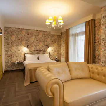 Komilfo Hotel Отели рядом с достопримечательностью «Триумфальная Арка»