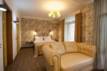 Komilfo Hotel Отели в г. Кишинев