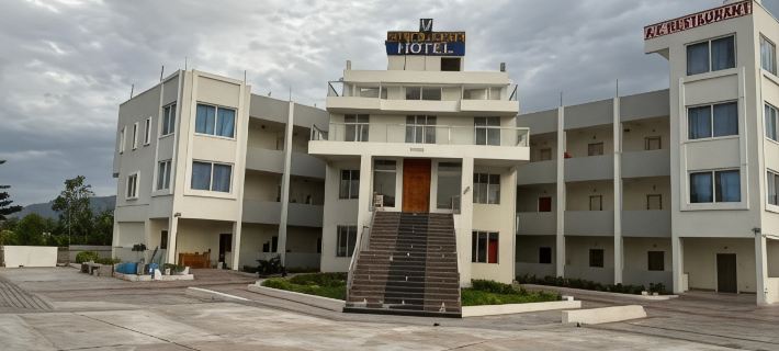 Srinivasa Hotel Hotels in Chittoor District
