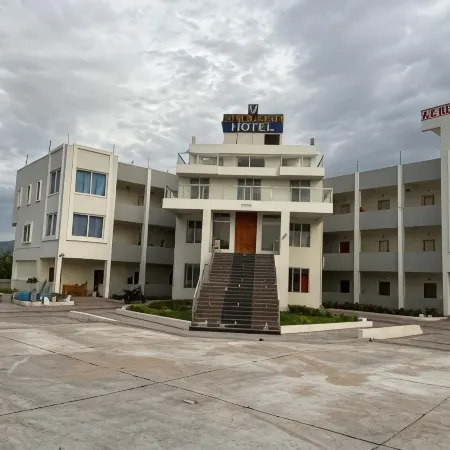 Srinivasa Hotel