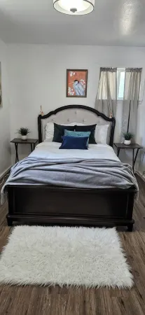 Small charming 1 bedroom duplex in Elko's tree streets neighborhood