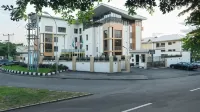 Qualibest Grand Hotels Hoteles en Abuya