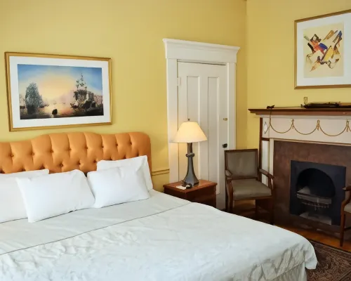 Bellevue House Hotels in Newport