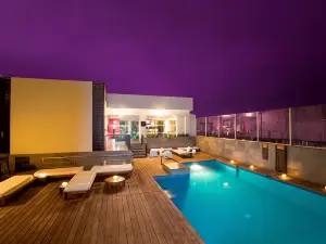 Radisson Decapolis Miraflores