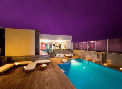 Radisson Decapolis Miraflores