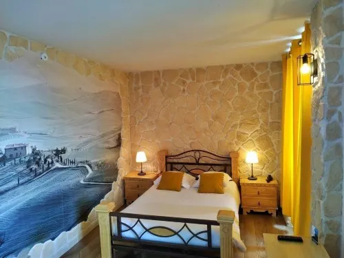 Queen Serenity Hotel Hotels in Missillac