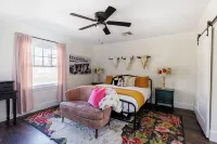 Remodeled 1920s Bungalow and Retro Casita, Hammock Hotel a Mesa