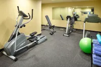 Super 8 by Wyndham St. Clairsville Oh/Wheeling WV Area