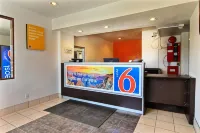 Motel 6 Kingsville, TX