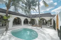 Bohemian Jogja Villas with Private Pool - Villas