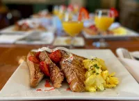 Admiral Farragut Inn - breakfast