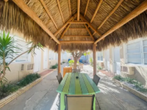 St Maurice Beach Inn