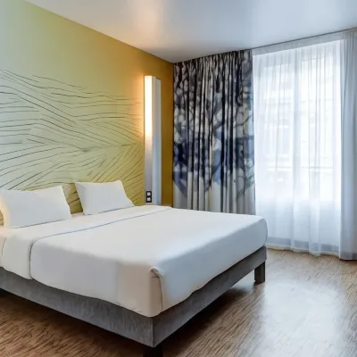 B&B Hotel Dijon Centre Hotels near Godrans Tramway Station