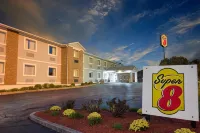 سوبر 8 باي ويندام ليكسينجتون / امبورج أريا فنادق في 