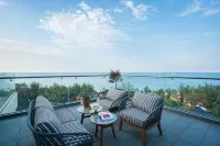 Poseido Hotel Quang Binh - Romantic