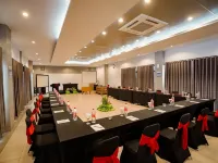Sabda Alam Hotel & Resort Hotels near Rumah Makan Cibiuk