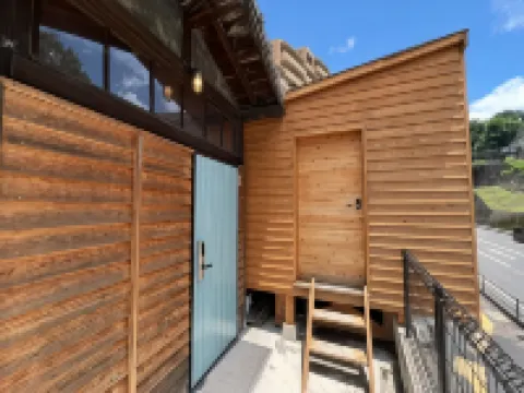 Sumitsugu House West