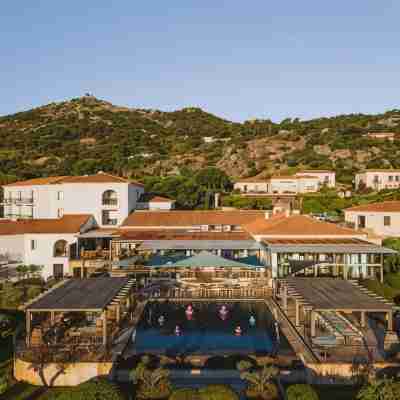 La Villa Calvi Hotel Exterior