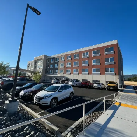 Holiday Inn Express & Suites UKIAH by IHG