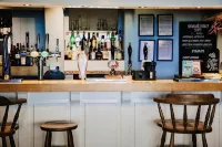 Ship Inn - Inns