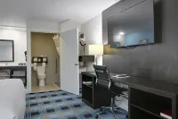 Travelodge by Wyndham Calhoun South I-75