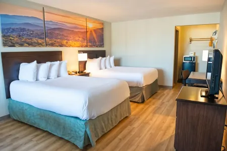 Days Inn by Wyndham Waynesboro Отели в г. Стьюартс Драфт