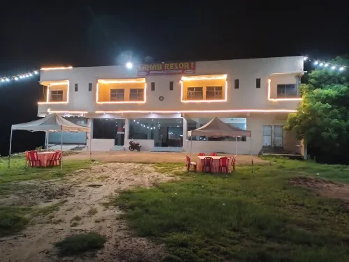 Sahab green resort - Motels