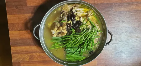 Hwacheon Sintobule Pension Отели в г. Хвачхон