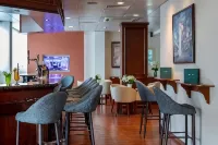Kapetanios Limassol Hotel - bar