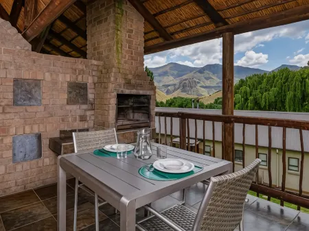 Kiara Lodge Отели в г. Qwa-Qwa