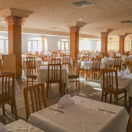 Hotel Marabout - Families and Couples Only