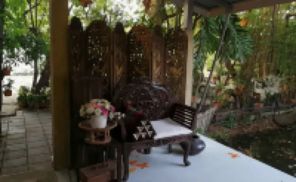 นอนในสวน รีสอร์ท โรงแรมใกล้มหาวิทยาลัยกรุงเทพธนบุรี