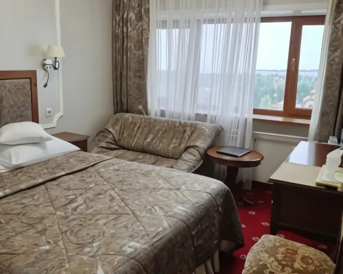 Hotel Taiga โรงแรมในบราตสก์