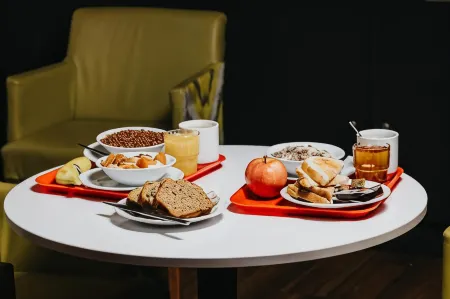 Snoozles Galway City Centre Отели рядом с достопримечательностью «The Abbey»