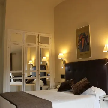 Hotel Leonor de Aquitania