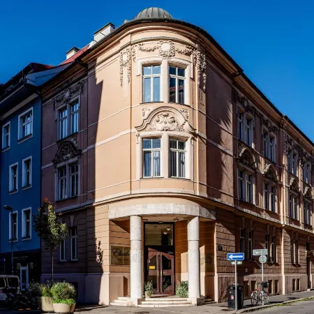 Elisabeth Old Town Отели рядом с достопримечательностью «Голубая церковь (Церковь Св. Елизаветы)»