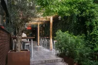 St Christophers Inn at the Winston