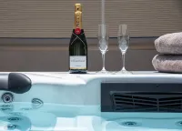 Nearchou Boutique Hotel - baignoire