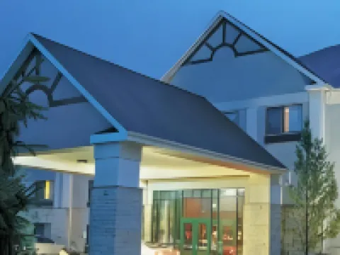 Wildwood Lodge Hotels in Pewaukee