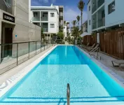 Bristol Sunset Beach - Holiday Apartments - Beach