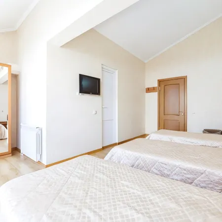 Laura Mini-Hotel