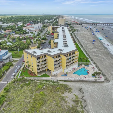 Charming 3-bedroom beachfront condo