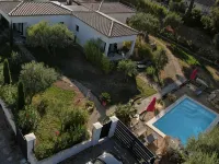La Villa Aux Oliviers Maison d'hôtes Hôtels à : Flayosc