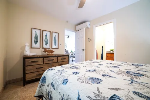 50 steps away from Maui's best beach, furnished with luxury details - مسبح